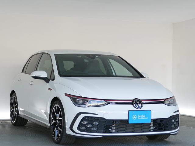 ����l�n�c�d�k���p������Ă����{�f�B�̃V���G�b�g�Ǝ���Ɍĉ����������Z�p�Ńn�b�`�o�b�N�̃��[���h�X�^���_�[�h�Ƃ��Ă̒n�ʂ��m�������f�n�k�e�B�l�n�c�d�k���ς���Ă����������ĉi�������L���������܂��B