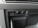 ETC車載器はグローブボックス内に設置されてます。ETCは2.0なので高速走行時などには事故や渋滞情報がナビ画面に表示され安全運転をうながしてくれます。