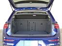 トランクのスペースも充分で荷物もたくさん載せられます。