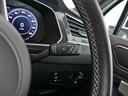 ＴＳＩ　Ｒライン　フォルクスワーゲン認定中古車　禁煙　純正ナビゲーション　ＥＴＣ　リアカメラ　アダプティブクルーズコントロール　純正アルミホイール　専用エアロ（33枚目）