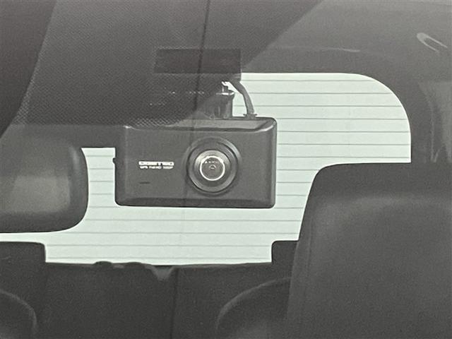 ノア Ｓ－Ｚ　フルセグナビＴＶ　バックカメラ　後席モニター　　シートヒーター　ＥＴＣ２０アルミホイール　クルーズコントロール　盗難防止装置　ＬＥＤライト　両側自動ドア　ワンオーナー　三列シート　ＤＶＤ再生（11枚目）