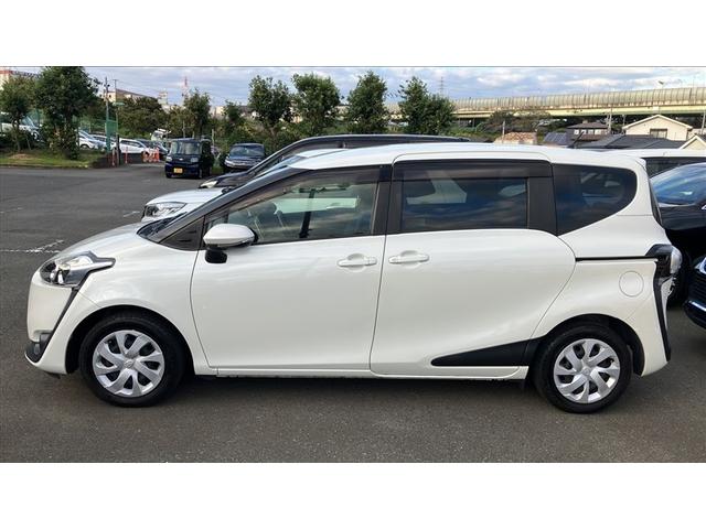 シエンタ G ナビTV バックカメラ ETC 両側自動ドア 衝突回避ブレーキ 整備手帳 スマートキープッシュスタート アイドリングS 1オ-ナ- リアカメラ 定期点検記録簿 ワンセグテレビ 3列(2枚目)