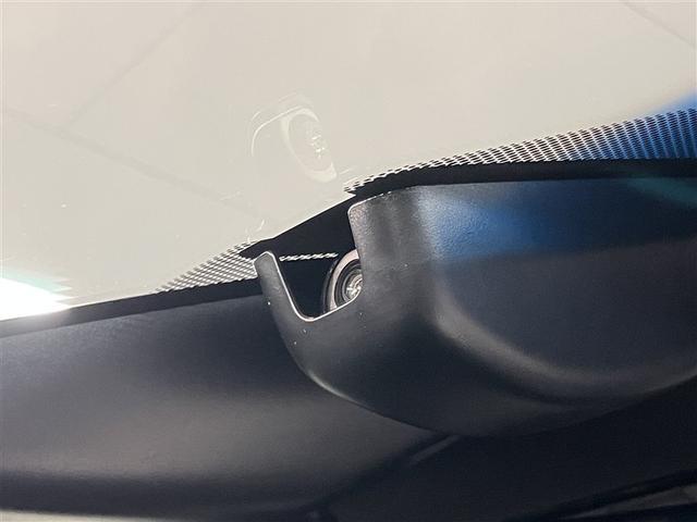ハリアーハイブリッド Z レザーパッケージ 全周囲カメラ フルセグナビTV JBLスピーカー ETC2.0 衝突回避ブレーキ シートヒーター パノラマサンルーフ 地デジ 横滑防止 LEDライト クルコン スマートキ- パワーシート(12枚目)