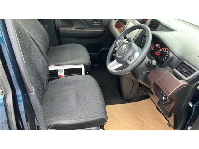 ルーミー Ｇ　Ｓ　大型フルセグナビＴＶ　バックカメラ　ＤＶＤ再　ＥＴＣ　クリアランスソナー　衝突回避ブレーキ　整備手帳　両側自動ドア　オートクルーズ　ＬＥＤライト　ウォークスルー　前後ドライブレコーダー（10枚目）