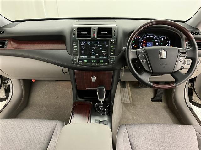 クラウン ロイヤルサルーン フルセグナビTV バックカメラ DVD再生 ETC 運転席エアバッグ AC クルーズC 助手席エアバッグ DVD再生可 パワーシート 盗難防止装置 アルミ スマ-トキ- ABS HDD(5枚目)