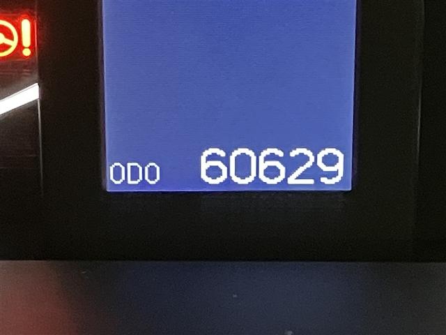 クラウン ロイヤルサルーン フルセグナビTV バックカメラ DVD再生 ETC 運転席エアバッグ AC クルーズC 助手席エアバッグ DVD再生可 パワーシート 盗難防止装置 アルミ スマ-トキ- ABS HDD(11枚目)