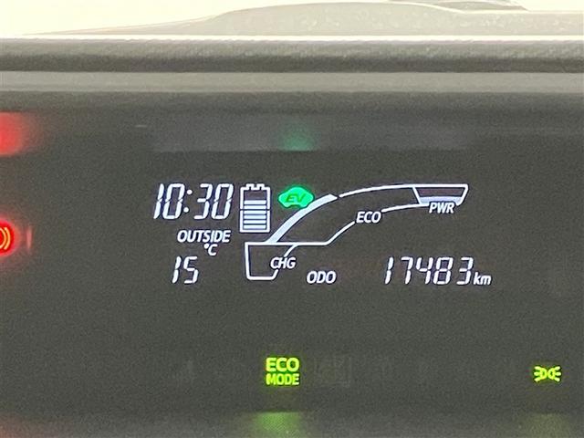 アクア G ナビTV バックカメラ シートヒーター 衝突回避BK 誤発進抑制機能 バックモニタ セキュリティー メンテナンスノート デュアルエアバック ナビTV LED 1オーナ- オートクルーズ(12枚目)