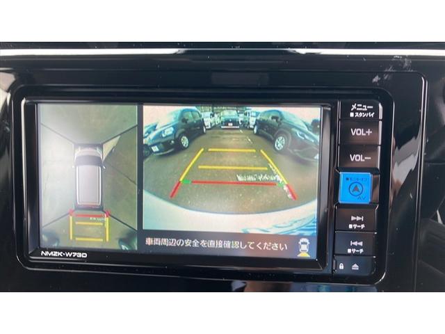 ルーミー カスタムＧ　フルセグナビＴＶ　バックカメラ　ＤＶＤ再生　ＥＴＣ　シートヒーター　両側電動ＳＤ　ＬＥＤヘット　バックビューモニター　衝突回避ブレーキ　スマートキー　クルーズコントロール　点検記録簿　１オーナー（7枚目）