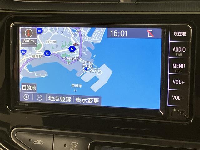 アクア クロスオーバー　ナビＴＶ　バックカメラ　ＥＴＣ　衝突回避ブレーキ　クリアランスソナー　メディアプレイヤー接続　整備手帳　イモビライザー　ナビＴＶ　エアコン　１オ－ナ－　ＥＳＣ　記録簿　アルミホイール　キーフリー（6枚目）
