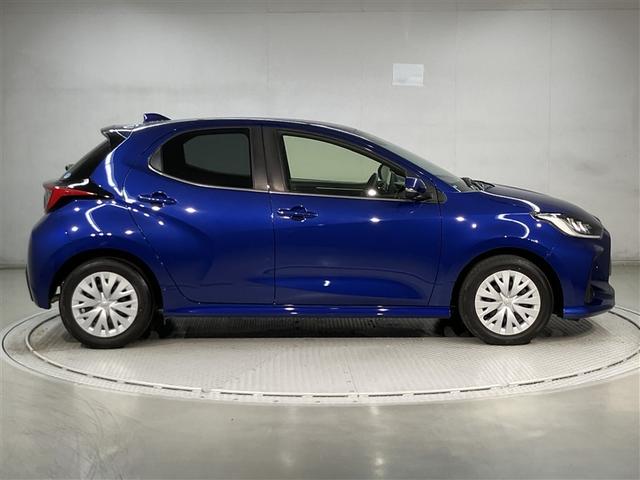 ヤリス Ｚ　ナビＴＶ　バックカメラ　シートヒーター　ＥＴＣ　サイドＳＲＳ　ＡＡＣ　ＤＶＤ再生　スマキー　横滑防止装置　キーフリー　１オーナー　ＬＥＤランプ　パワーウインドウ　定期点検記録簿　衝突回避ブレーキ（3枚目）