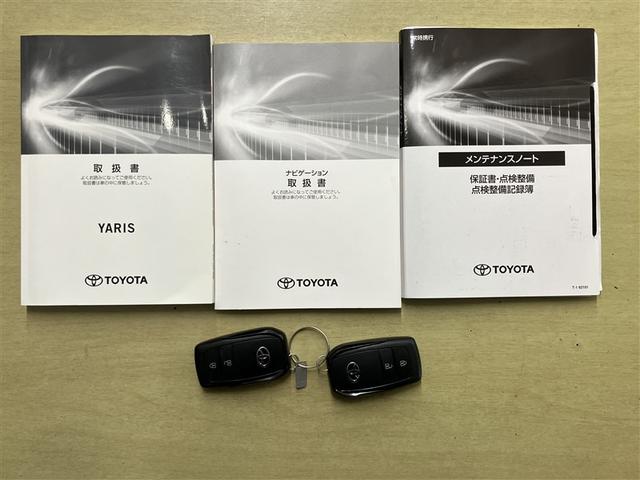 ヤリス Ｚ　ナビＴＶ　バックカメラ　シートヒーター　ＥＴＣ　サイドＳＲＳ　ＡＡＣ　ＤＶＤ再生　スマキー　横滑防止装置　キーフリー　１オーナー　ＬＥＤランプ　パワーウインドウ　定期点検記録簿　衝突回避ブレーキ（19枚目）