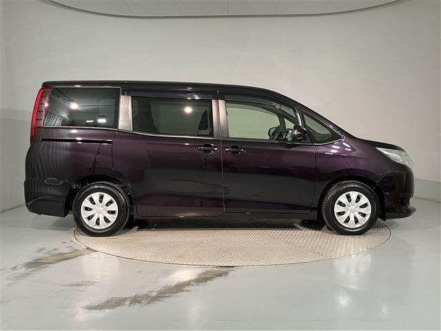 ノア Ｘ　フルセグナビＴＶ　バックカメラ　ＤＶＤ再生　ＥＴＣ　イモビライザー　アイドリングストッ　メンテナンスノート　ＤＶＤ再生可　ＡＵＸ　ワンオーナー車　バックモニタ－　地デジＴＶ　ＬＥＤランプ　スマートキー（3枚目）