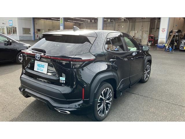 ヤリスクロス ハイブリッドＺ　全周囲カメラ　シートヒーター　衝突回避ブレーキ　モデリスタエアロ　インテリジェントキー　アルミホイル　ＬＥＤライト　１オ－ナ－　リアカメラ　クルーズコントロール　横滑り防止システム　電動シ－ト（6枚目）