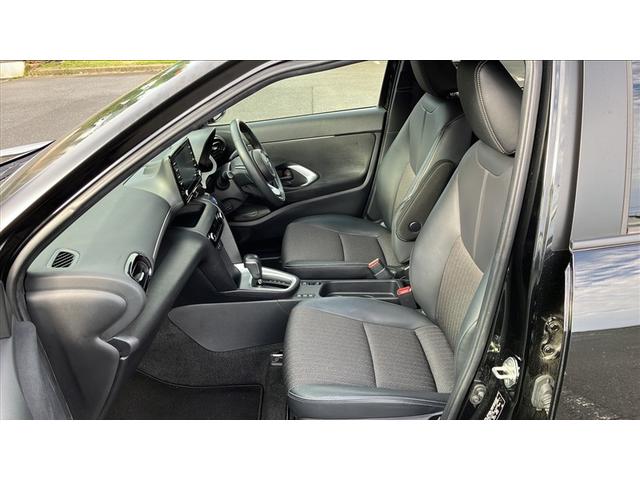 ヤリスクロス ハイブリッドＺ　全周囲カメラ　シートヒーター　衝突回避ブレーキ　モデリスタエアロ　インテリジェントキー　アルミホイル　ＬＥＤライト　１オ－ナ－　リアカメラ　クルーズコントロール　横滑り防止システム　電動シ－ト（11枚目）