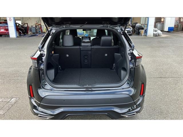 ヤリスクロス ハイブリッドＺ　全周囲カメラ　シートヒーター　衝突回避ブレーキ　モデリスタエアロ　インテリジェントキー　アルミホイル　ＬＥＤライト　１オ－ナ－　リアカメラ　クルーズコントロール　横滑り防止システム　電動シ－ト（13枚目）