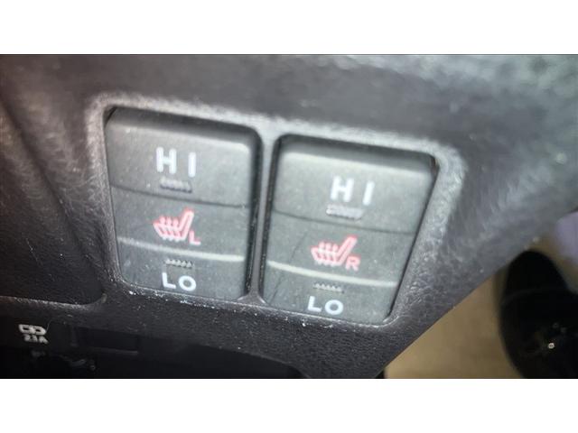 ノア ハイブリッドG 前後ドラレコ 大型フルセグナビTV バックカメラ DVD再 ETC 両側自動ドア シートヒーター 衝突回避ブレーキ 整備手帳 LEDへッドライト イモビライザー クルコン クリアランスソナー(8枚目)