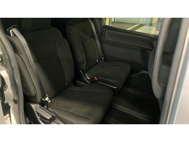 ノア ハイブリッドG 前後ドラレコ 大型フルセグナビTV バックカメラ DVD再 ETC 両側自動ドア シートヒーター 衝突回避ブレーキ 整備手帳 LEDへッドライト イモビライザー クルコン クリアランスソナー(14枚目)