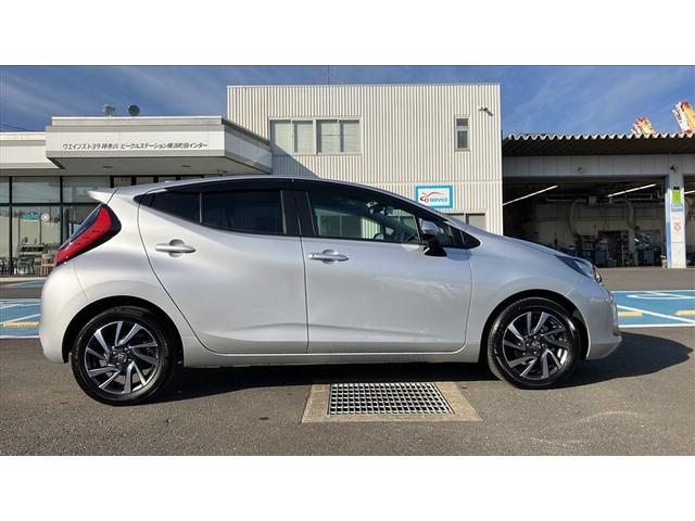 アクア Ｇ　全周囲カメラ　ドラレコ　ナビ　ＥＴＣ　ワンオーナ　ＶＳＣ　アルミ　衝突軽減ブレーキ　メモリナビ　バックモニター　ＬＥＤ　クルーズコントロール　スマートキー　ＥＴＣ車載器　ドライブレコーダー（5枚目）