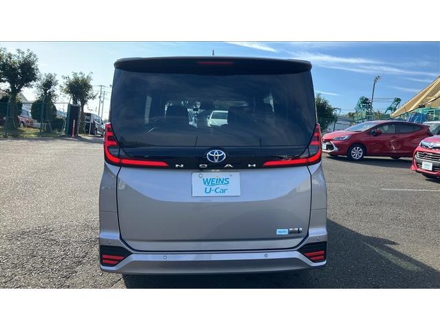 ノア ハイブリッドＳ－Ｚ　大型フルセグナビＴＶ　バックカメラ　ＤＶＤ再　ＥＴＣ２．０　　横滑り防止機能　エアバッグ　オートクルーズコントロール　両側自動ドア　スマートエントリー　ＬＥＤランプ　バックモニター　ＡＣ１００Ｖ（4枚目）