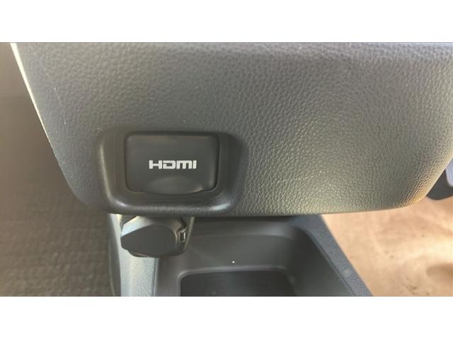 ノア ハイブリッドＳ－Ｚ　大型フルセグナビＴＶ　バックカメラ　ＤＶＤ再　ＥＴＣ２．０　　横滑り防止機能　エアバッグ　オートクルーズコントロール　両側自動ドア　スマートエントリー　ＬＥＤランプ　バックモニター　ＡＣ１００Ｖ（10枚目）