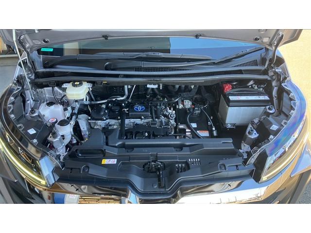 ノア ハイブリッドＳ－Ｚ　大型フルセグナビＴＶ　バックカメラ　ＤＶＤ再　ＥＴＣ２．０　　横滑り防止機能　エアバッグ　オートクルーズコントロール　両側自動ドア　スマートエントリー　ＬＥＤランプ　バックモニター　ＡＣ１００Ｖ（17枚目）