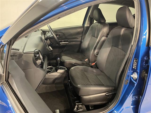 アクア クロスオーバー　ナビＴＶ　バックカメラ　ＥＴＣ　ドライブレコーダー　メディアプレイヤー接続　Ｂカメラ　地デジ　イモビライザー　ナビＴＶ　エアコン　ＥＳＣ　記録簿　ドライブレコーダー　アルミホイール　　ＤＶＤ再生（16枚目）