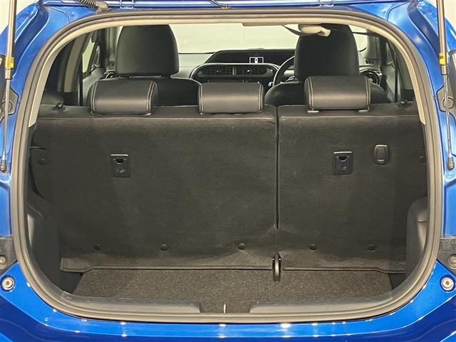 アクア クロスオーバー　ナビＴＶ　バックカメラ　ＥＴＣ　ドライブレコーダー　メディアプレイヤー接続　Ｂカメラ　地デジ　イモビライザー　ナビＴＶ　エアコン　ＥＳＣ　記録簿　ドライブレコーダー　アルミホイール　　ＤＶＤ再生（18枚目）