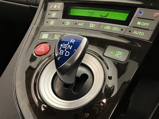 プリウス Ｓツーリングセレクション・マイコーデ　フルセグナビＴＶ／バックカメラ／ＥＴＣ／ＤＶＤ再生　整備点検記録簿　ＥＳＣ　イモビライザー　スマートキー＆プッシュスタート　ＬＥＤライト　キーフリーシステム　ＨＤＤナビ　アルミ　ワンオーナー（19枚目）