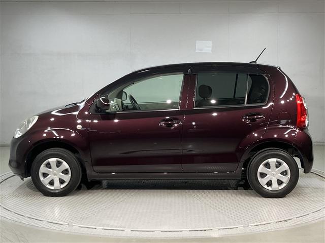 パッソ Ｘ　ユルリ　ナビＴＶ　バックカメラ　ＥＴＣ　整備手帳　ベンチシート　盗難防止　キーフリー　スマキー　Ｗエアバッグ　運転席エアバッグ　ＡＢＳ　パワステ　ＴＶナビ　ＥＴＣ　ワンセグテレビ　メモリナビ　ベンチ席（2枚目）