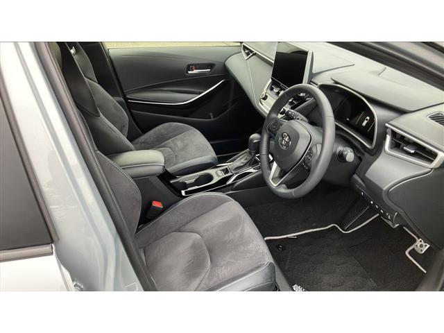 カローラツーリング アクティブスポーツ　ワンオーナー　オートクルーズコントロール　アルミホイール　ナビ＆ＴＶ　地デジ　Ｂカメラ　スマートキー　盗難防止装置　キーレス　ドラレコ　ミュージックプレイヤー接続可　ＥＴＣ　メモリーナビ　ＬＥＤ（13枚目）