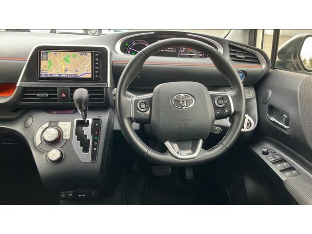 シエンタ ハイブリッドＧ　ドラレコ　ＥＴＣ２．０　全周囲カメラ　フルセグナビＴＶ　両側自動ドア　バックカメラ　衝突回避ブレーキ　ブレーキサポート　整備手帳　クルコン　１オーナー　ＤＶＤ再生　　横滑り防止システム（5枚目）