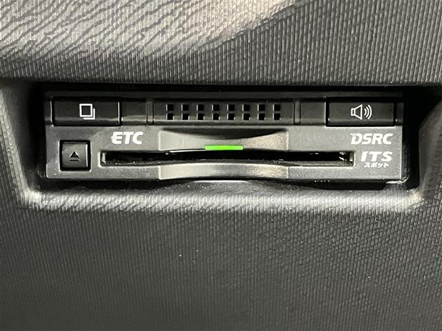 アクア Ｇ　Ｇ’ｓ　フルセグナビＴＶ　バックカメラ　ＥＴＣ　シートヒーター　衝突回避ブレーキ　整備手帳　ＥＴＣ付き　盗難防止装置　ブレーキサポート　キーレス　オートクルーズコントロール　１オーナー（8枚目）