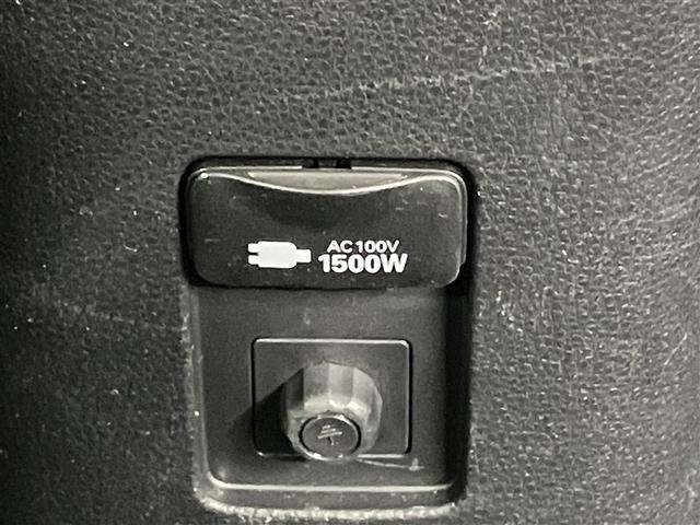 アクア Ｚ　全周囲カメラ　前後ドラレコ　ＥＴＣ　大型ナビ　衝突回避ブレーキ　整備手帳　１オーナー車　エアバック　ＡＡＣ　ＬＥＤライト　ドラレコ付き　ＡＣ１００Ｖ　助手席エアバック　ＶＳＣ　メディアプレイヤー接続（12枚目）