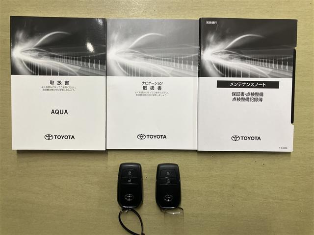 アクア Ｚ　全周囲カメラ　前後ドラレコ　ＥＴＣ　大型ナビ　衝突回避ブレーキ　整備手帳　１オーナー車　エアバック　ＡＡＣ　ＬＥＤライト　ドラレコ付き　ＡＣ１００Ｖ　助手席エアバック　ＶＳＣ　メディアプレイヤー接続（22枚目）