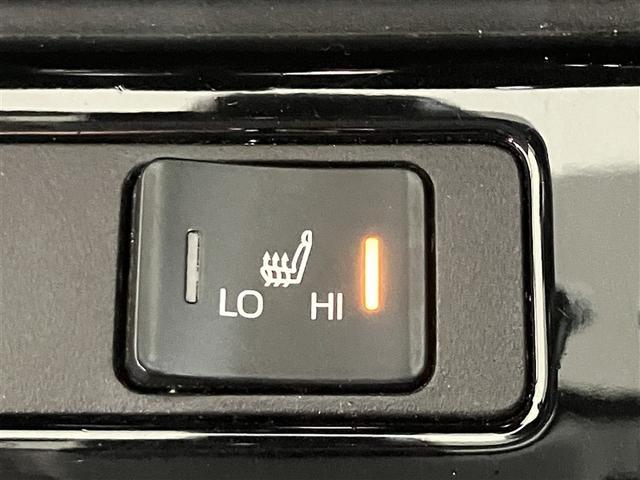 プリウスＰＨＶ Ａナビパッケージ　全周囲カメラ　前後ドラレコ　ＥＴＣ２．０　大型フルセグナビＴＶ　衝突軽減ブレーキ　ＡＣ１００Ｖ電源　クルーズコントロール　ＬＥＤヘッドライト　　スマ―トキー　バックモニタ－　ワンオーナー　パワーシート（13枚目）