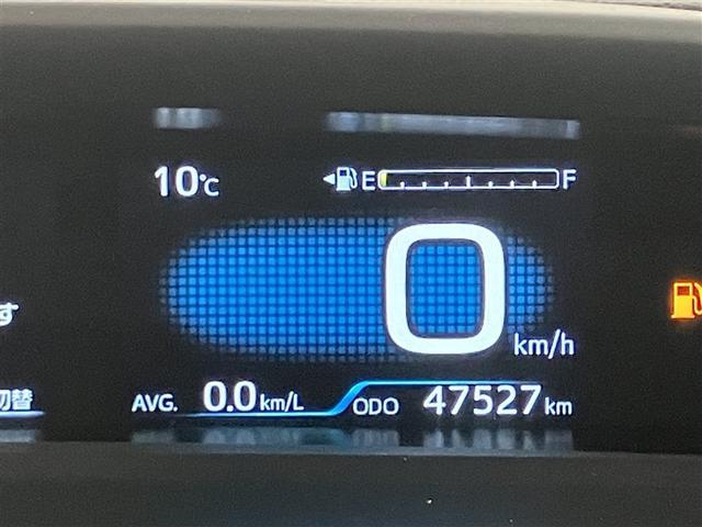 プリウスＰＨＶ Ａナビパッケージ　全周囲カメラ　前後ドラレコ　ＥＴＣ２．０　大型フルセグナビＴＶ　衝突軽減ブレーキ　ＡＣ１００Ｖ電源　クルーズコントロール　ＬＥＤヘッドライト　　スマ―トキー　バックモニタ－　ワンオーナー　パワーシート（18枚目）