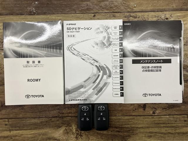 ルーミー カスタムＧ　大型フルセグナビＴＶ　バックカメラ　ＤＶＤ再　ＥＴＣ　クリアランスソナー　両側自動ドア　バックモニタ　横滑り防止システム　運転席助手席エアバック　障害物ソナー　スマ－トキ－　Ａ－ＳＴＯＰ　ＬＥＤライト（19枚目）