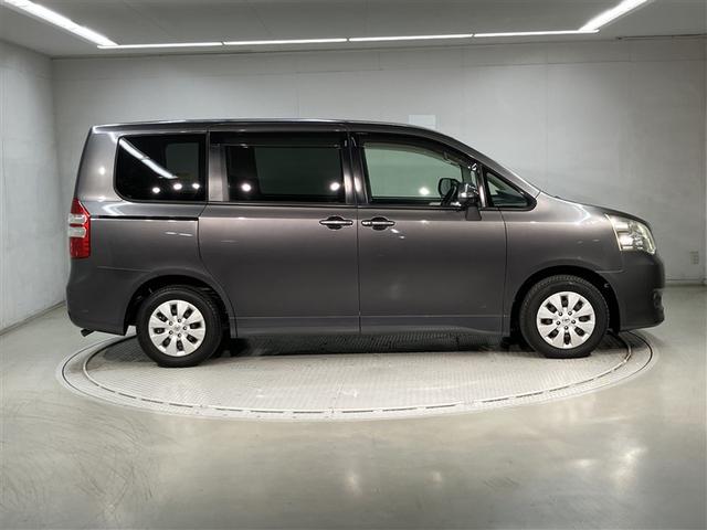 ノア X スペシャルエディション 後席モニター フルセグナビTV バックカメラ DVD再生 両側自動ドア 記録簿 ワンオーナー DVD再生 メモリーナビ フルセグ バックガイドモニター ミュージックプレイヤー接続可 スマートキー(3枚目)