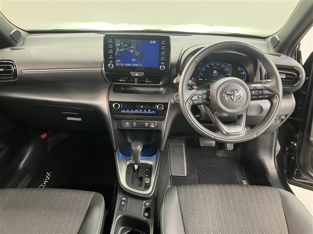 ヤリスクロス Ｚ　シートヒーター　ナビＴＶ　バックカメラ　前後ドラレコ　ドラレコ付き　エアバック　横滑防止　盗難防止装置　カーテンエアバック　パワーステアリング　オートクルーズ　アルミ　メディアプレイヤー接続（5枚目）