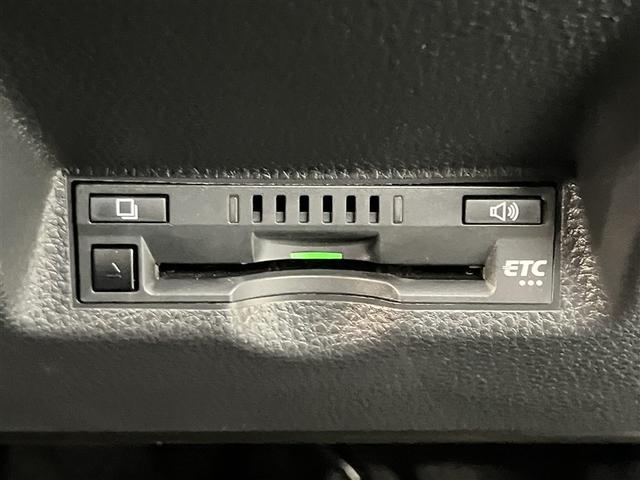 ヤリスクロス Ｚ　シートヒーター　ナビＴＶ　バックカメラ　前後ドラレコ　ドラレコ付き　エアバック　横滑防止　盗難防止装置　カーテンエアバック　パワーステアリング　オートクルーズ　アルミ　メディアプレイヤー接続（8枚目）