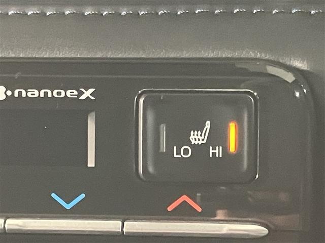 ヴォクシー Ｓ－Ｚ　後席モニター　大型フルセグナビＴＶ　ＤＶＤ再　ＥＴＣ　ＡＡＣ　バックビューモニター　サイドエアバック　横滑り防止　パワーウィンドウ　メディアプレイヤー接続　ナビ＆ＴＶ　アルミホイール　ＬＥＤライト（12枚目）