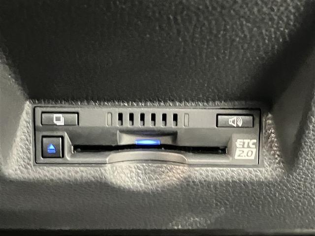 ヤリスクロス Ｚ　シートヒーター／前後ドラレコ／ＥＴＣ２．０／フルセグナビＴＶ　バックカメラ　エアバック　点検記録簿　横滑防止　盗難防止装置　カーテンエアバック　パワーステアリング　助手席エアバック　オートクルーズ（10枚目）