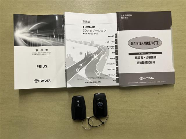 プリウス S 全周囲カメラ ドラレコ ナビTV ETC 整備手帳 バックモニタ ダブルエアバッグ クルコン 横滑り防止 ナビ&TV サイドエアバック LEDヘッドライト ABS スマートキ- ETC付 AW(21枚目)