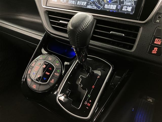 ノア Ｓｉ　ダブルバイビー　クルーズＣ　ブレーキサポート　エアコン　１オーナー　点検記録簿　ＡＵＸ　ＬＥＤライト　ナビ＆ＴＶ　横滑防止装置　ＷＡＣ　アルミホイール　パワーウインドウ　フルセグ　盗難防止　ＤＶＤ再生可　メモリーナビ（23枚目）