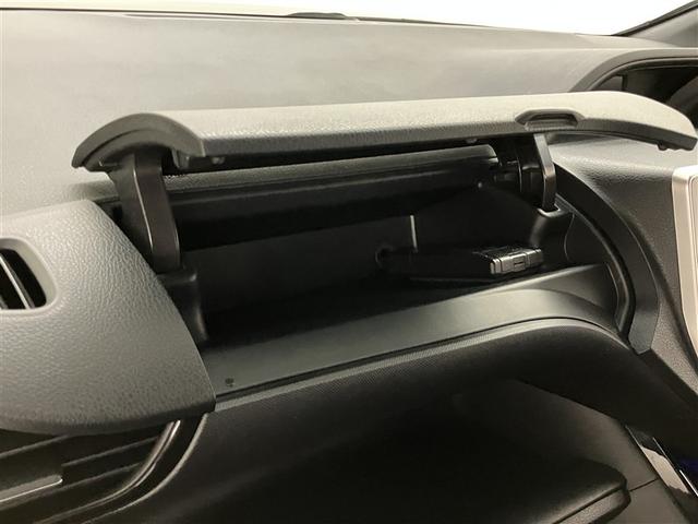 ノア Ｓｉ　ダブルバイビー　クルーズＣ　ブレーキサポート　エアコン　１オーナー　点検記録簿　ＡＵＸ　ＬＥＤライト　ナビ＆ＴＶ　横滑防止装置　ＷＡＣ　アルミホイール　パワーウインドウ　フルセグ　盗難防止　ＤＶＤ再生可　メモリーナビ（28枚目）