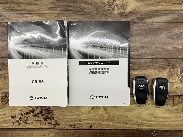ＧＲ８６ ＲＺ　ナビ・テレビ　ＴＳＳ　Ｂモニタ　１オーナー　ＬＥＤヘッド　イモビ　キーフリ　オートエアコン　パワーステアリング　アルミホイール　デュアルエアバッグ　ＥＴＣ　ＡＢＳ　パワーウィンドゥ　ＤＳＣ　エアバック（20枚目）