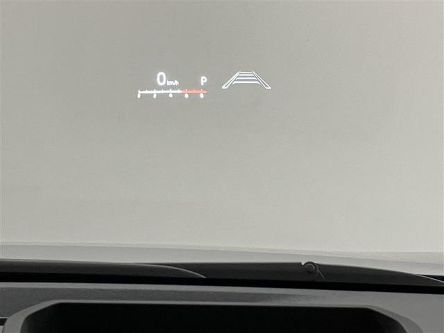 ノア ハイブリッドＳ－Ｚ　横滑り防止機能　エアバッグ　オートクルーズコントロール　地デジ　両側自動ドア　ダブルエアコン　スマートエントリー　ＬＥＤランプ　バックモニター　メモリナビ　３列シート　ＥＴＣ付き　ＡＢＳ　ＡＣ１００Ｖ（13枚目）