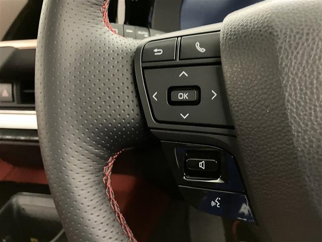 クラウンスポーツ ＲＳ　サンルーフ　メモリーナビ　ナビＴＶ　地デジ　バックカメラ　ＥＴＣ　４ＷＤ　ミュージックプレイヤー接続可　パワーシート　クルーズコントロール　盗難防止装置　横滑り防止機能　キーレス　スマートキー（17枚目）