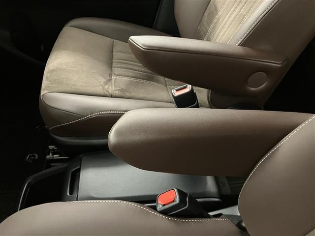 エスクァイア ハイブリッドGi プレミアムパッケージ 地上デジタル 衝突被害軽減 LEDライト 1オナ Bカメラ クルコン スマートキー メモリナビ ナビ&TV キーレス ドラレコ 盗難防止装置 DVD再生 ABS 3列シート ETC アルミ 両自動ドア(28枚目)