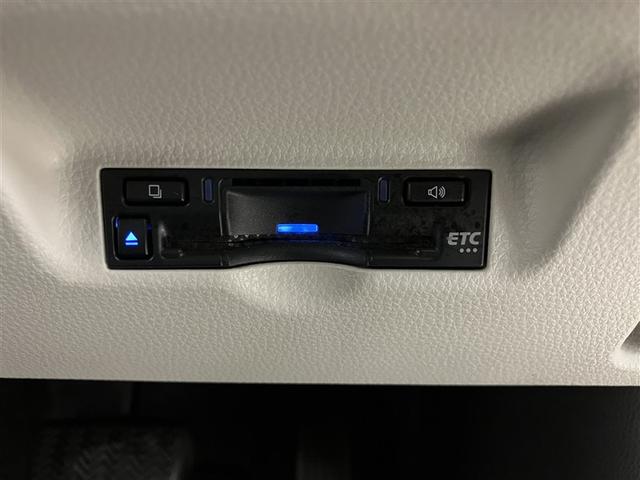 シエンタ ハイブリッドZ Bカメラ 3列シート カーテンエアバック AC100V ABS エアバッグ キーレス LEDライト DVD フルセグテレビ オートクルーズコントロール ミュージックプレイヤー接続可 ナビTV 4WD(15枚目)